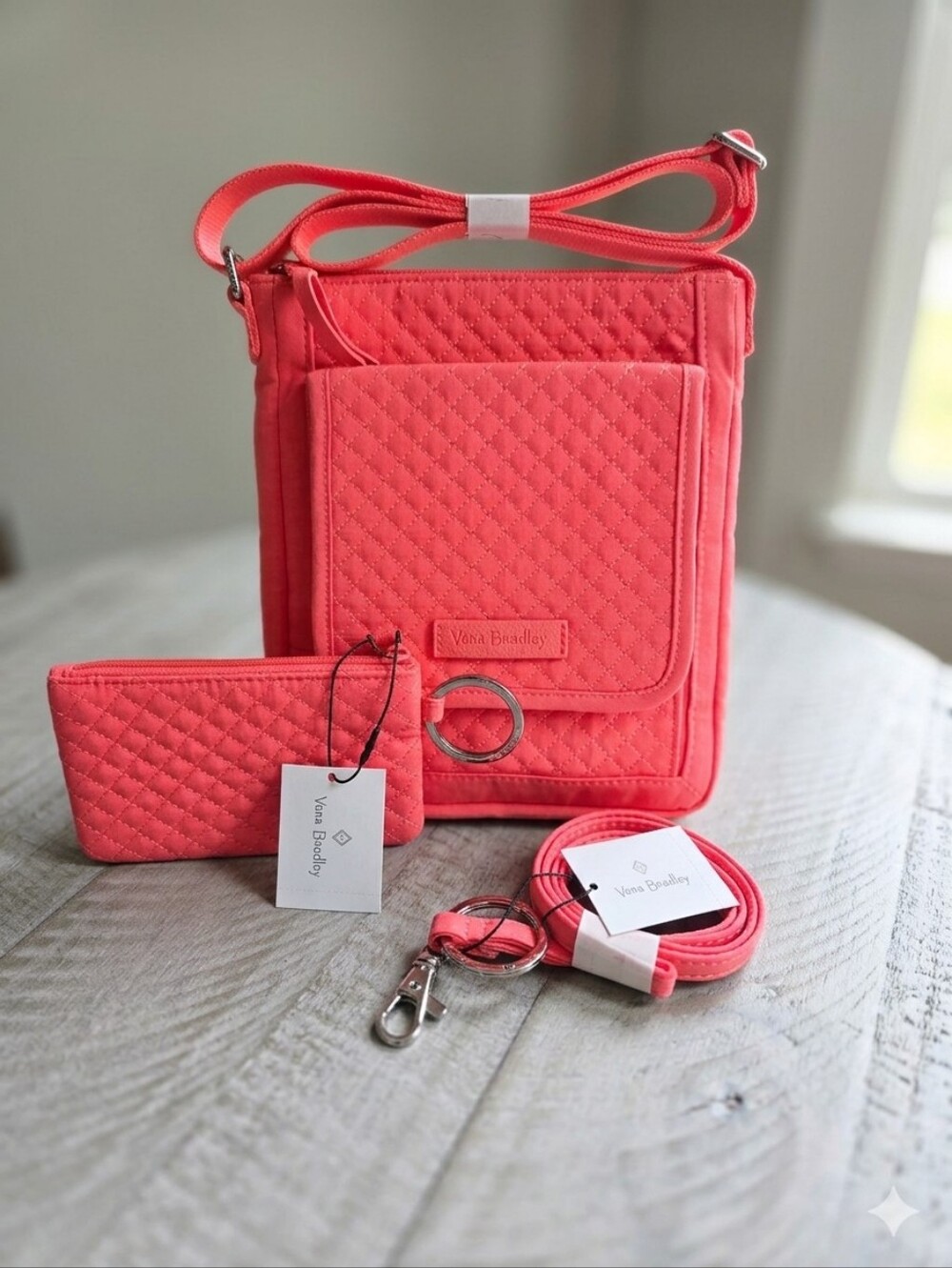 Vera Bradley NWT Iconic RFID Mini Hipster, ID Case And Lanyard Set,  Coral Reef